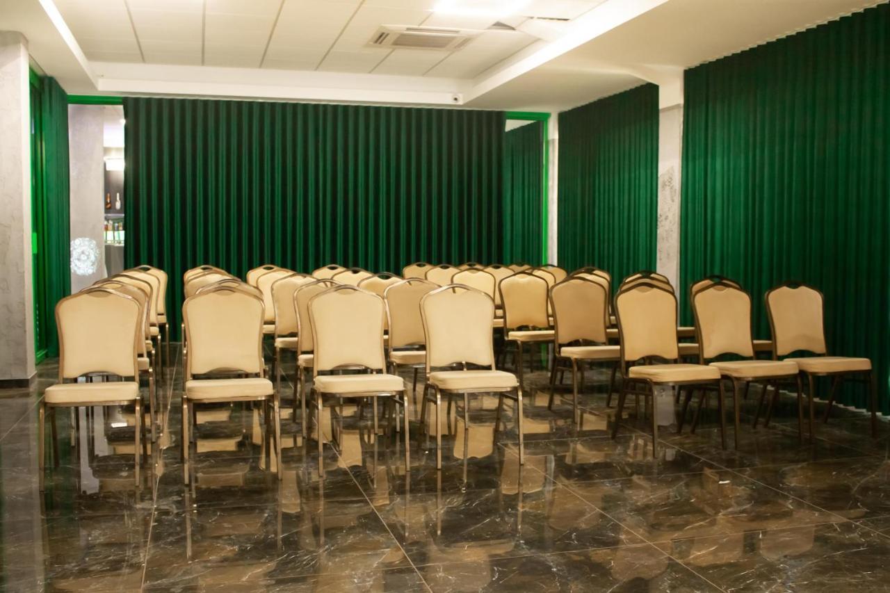 Hotel Promenada Biznes & Wypoczynek Radom Dış mekan fotoğraf