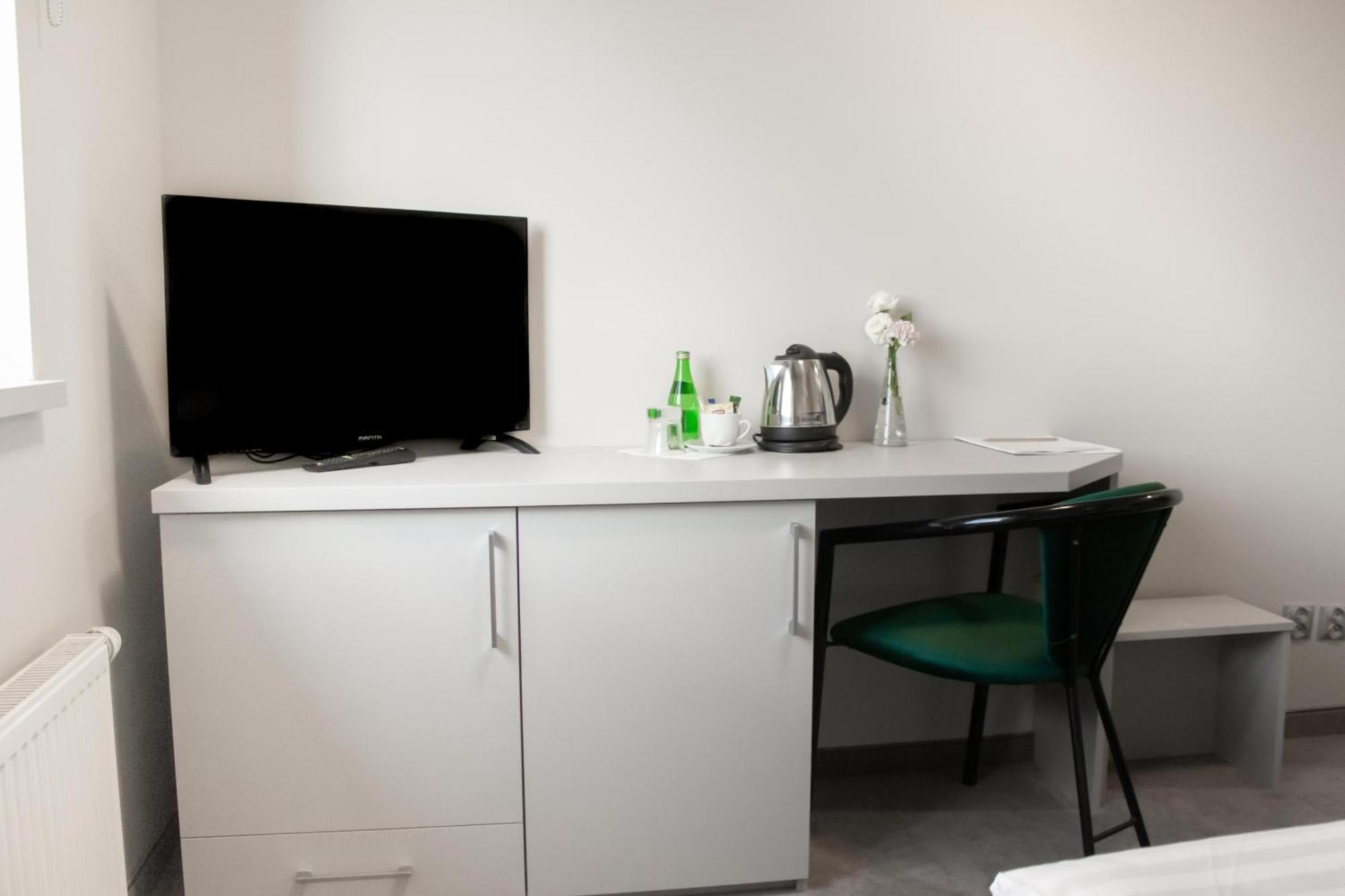 Hotel Promenada Biznes & Wypoczynek Radom Oda fotoğraf